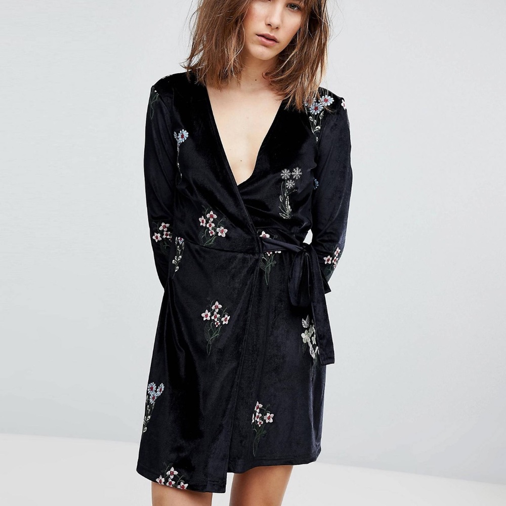 ASOS Stradivarius Embroidered Flowered Mini Dress (used)